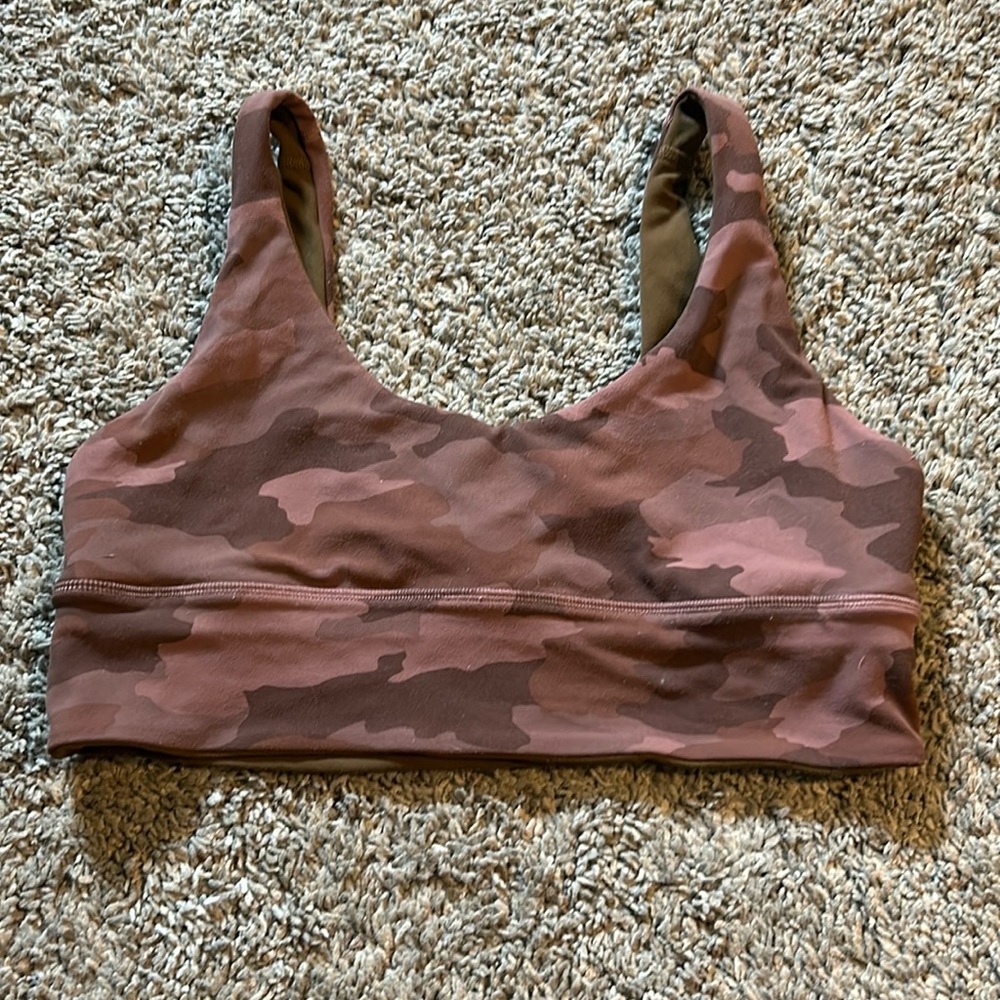 Lululemon sports bra